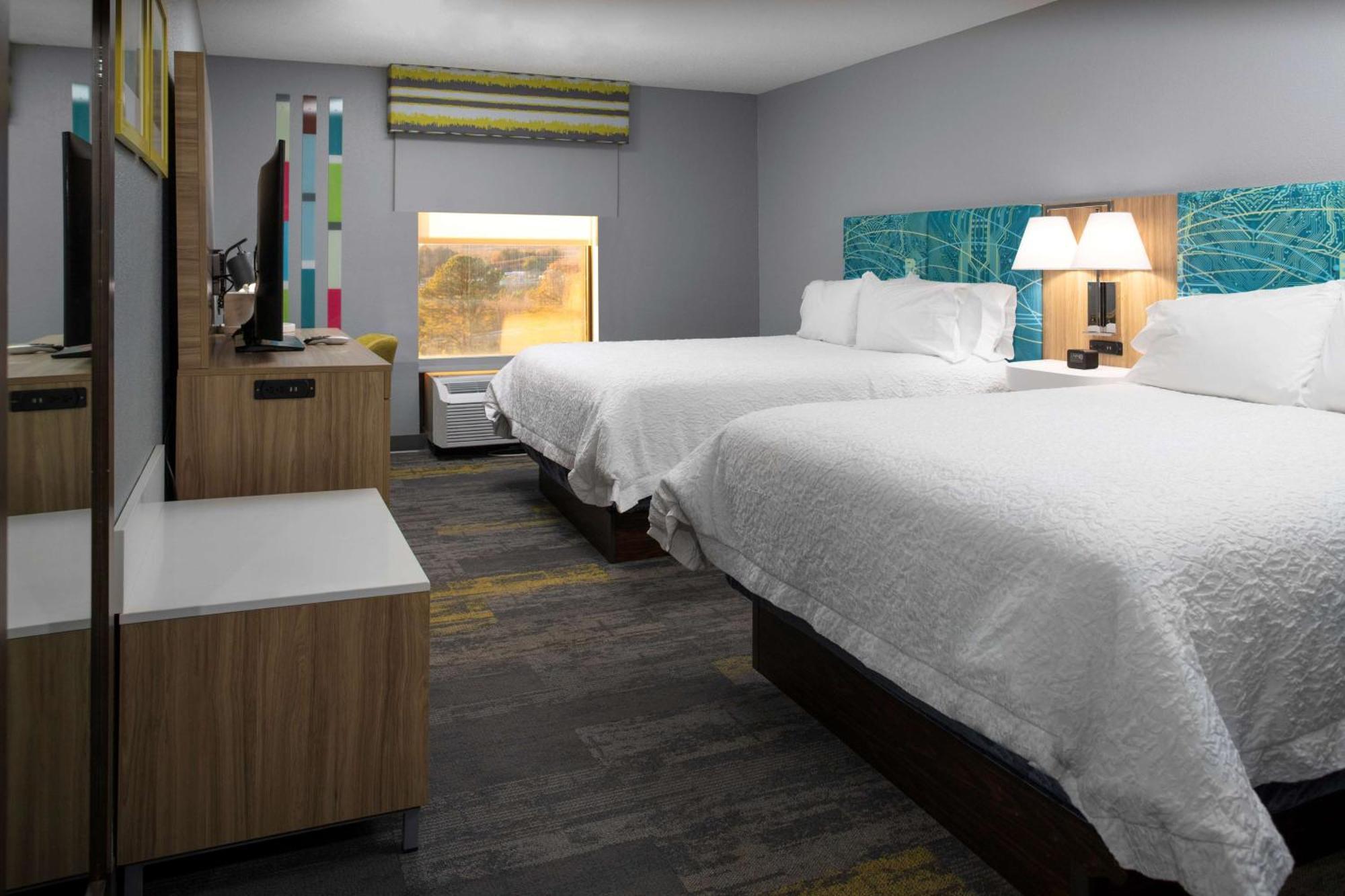 Hampton Inn Gretna - Smith Mountain Lake Exterior photo