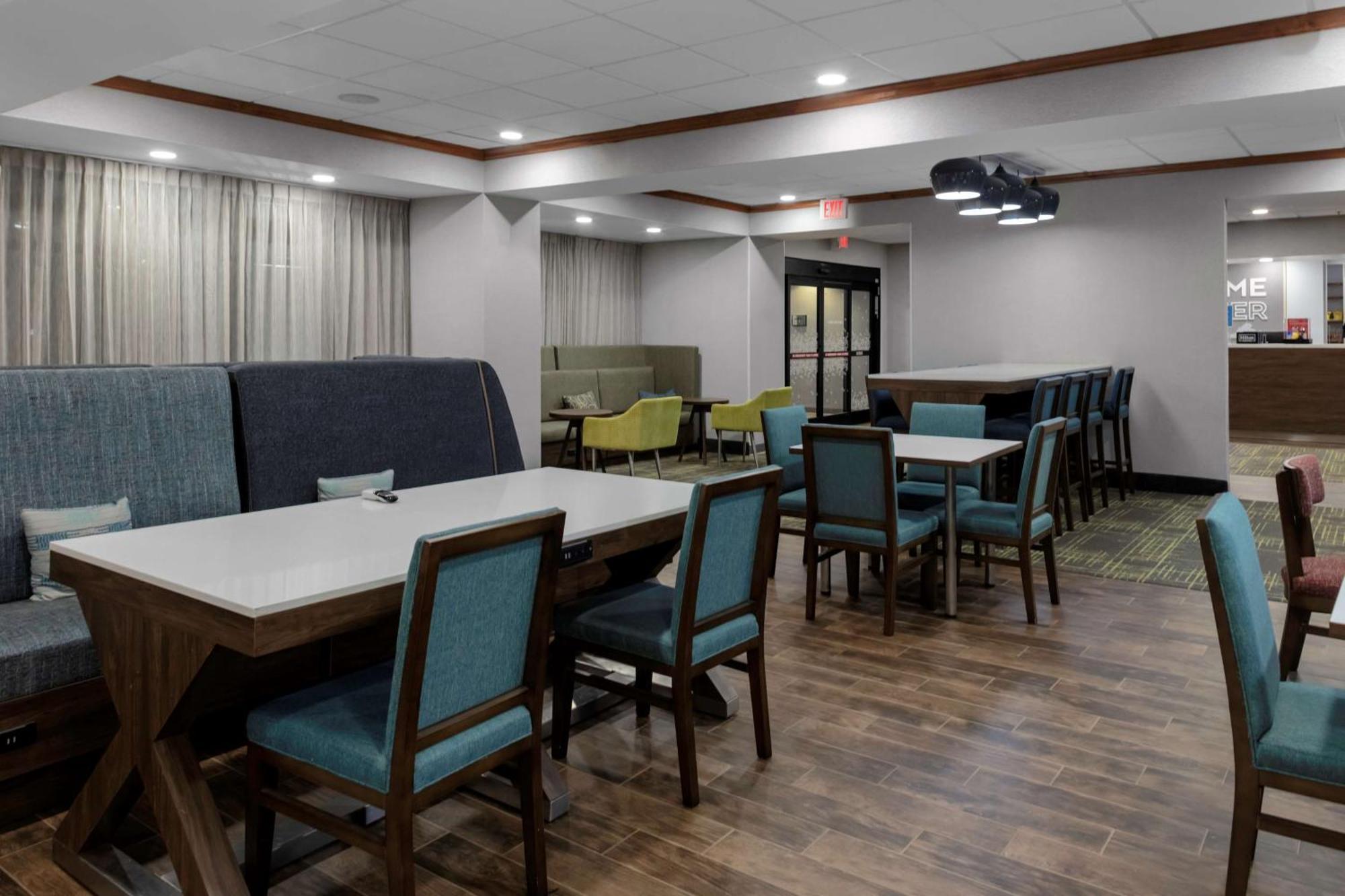 Hampton Inn Gretna - Smith Mountain Lake Exterior photo